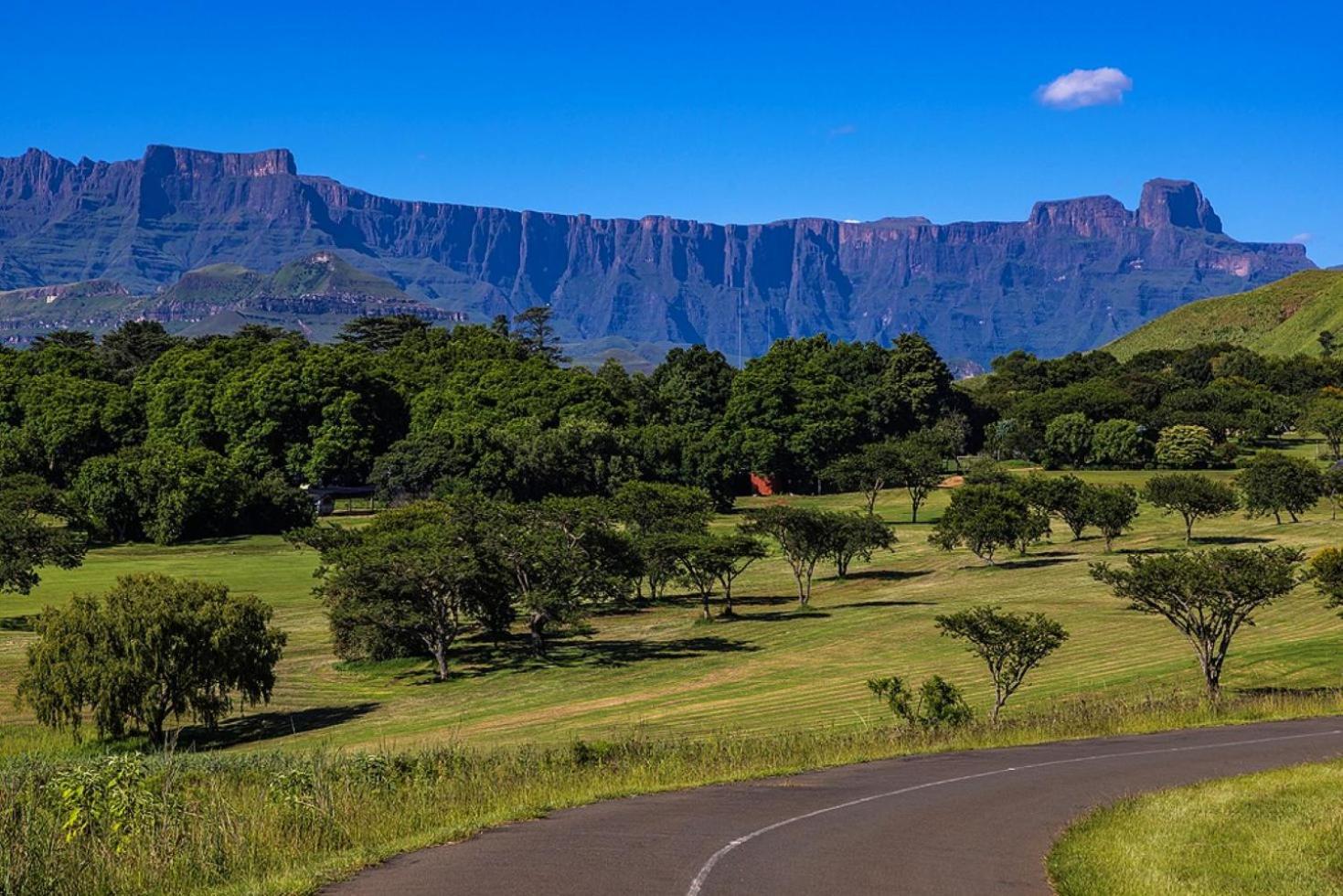 Hlalanathi Drakensberg Resort Bergville Buitenkant foto