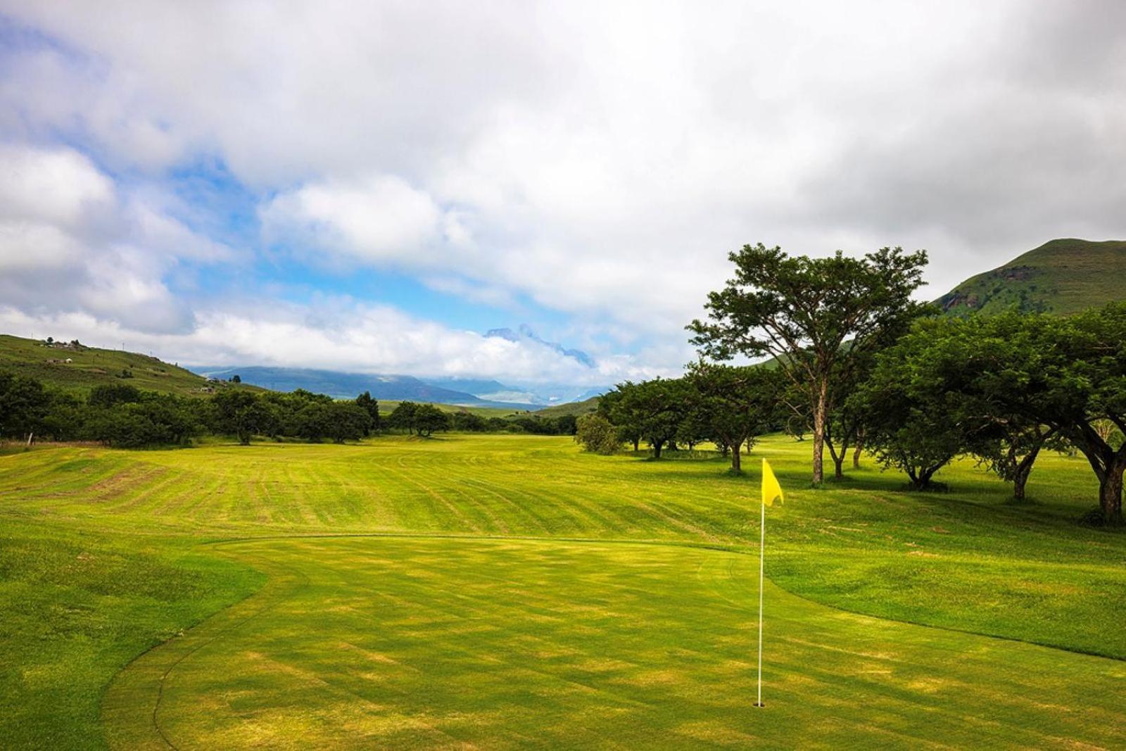 Hlalanathi Drakensberg Resort Bergville Buitenkant foto