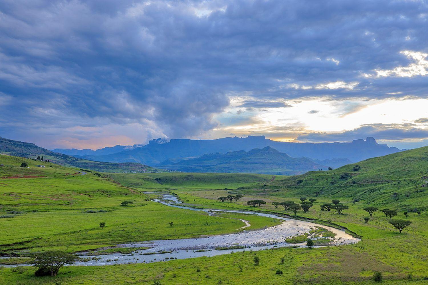 Hlalanathi Drakensberg Resort Bergville Buitenkant foto