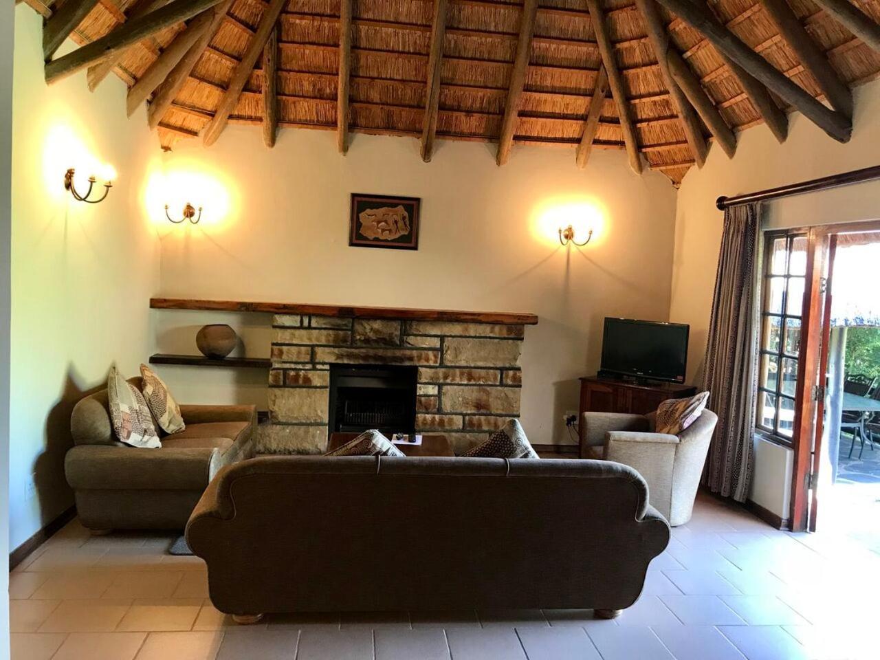 Hlalanathi Drakensberg Resort Bergville Buitenkant foto